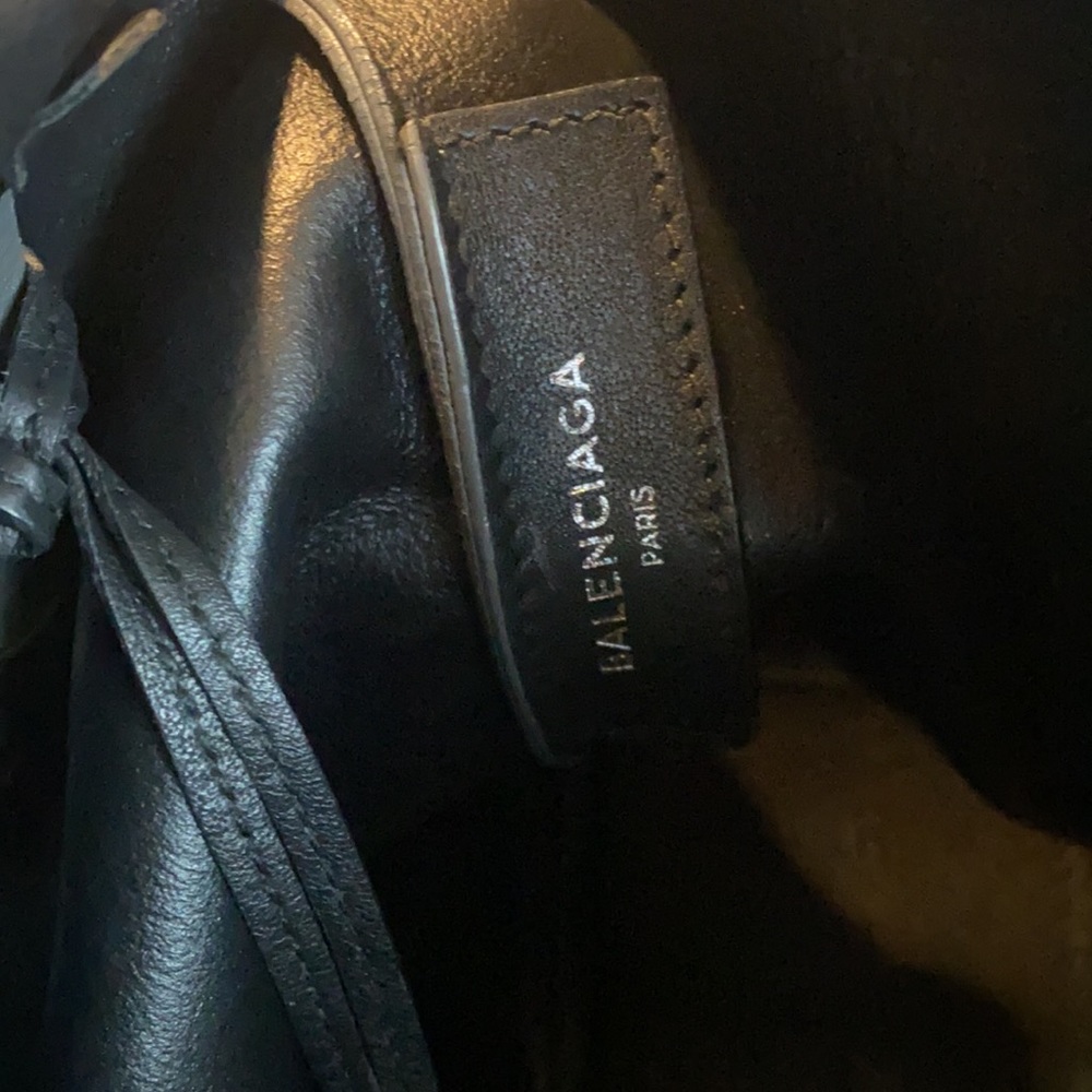 Balenciaga Leather Tote - Picture 8 of 8